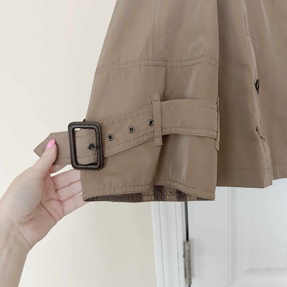 ❤️Burberry Cropped Flare Sleeve Trench Coat❤️ - Picture 6 of 8